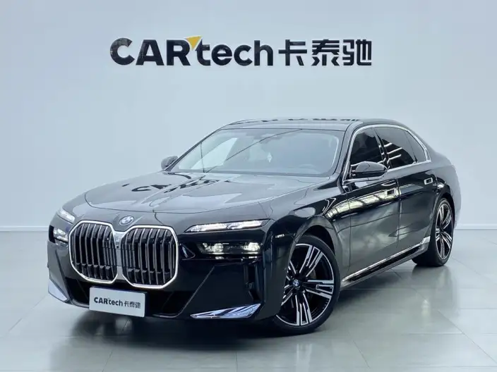 BMW 7 Series 2023 Model 740Li Leading Model M Sports Set – фото 10