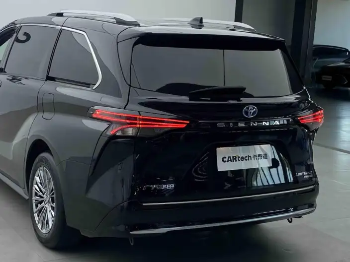 Toyota Sienna 2021 Model 2.5L Hybrid Supreme Edition – фото 3