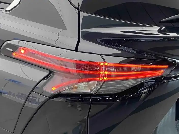 Toyota Sienna 2021 Model 2.5L Hybrid Supreme Edition – фото 10