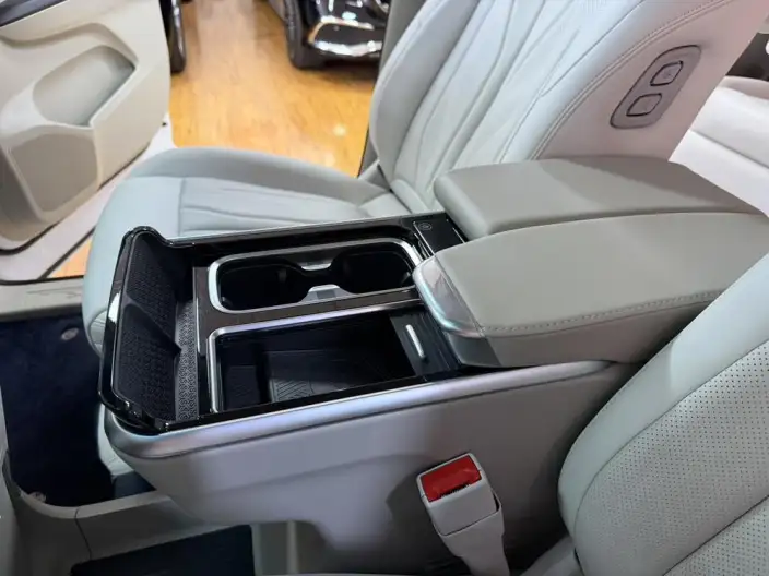 Buick GL8 2023 Model ES Luzun 2.0T Comfort Model – фото 7