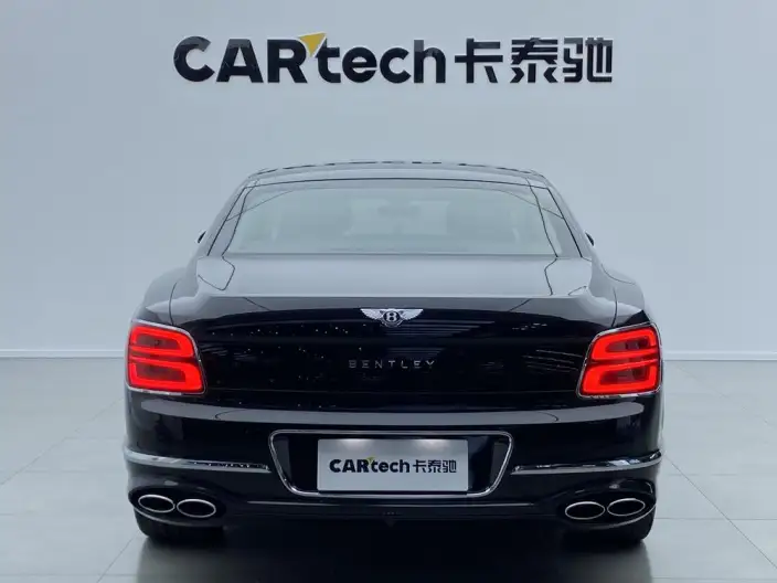 Bentley Flying Spur 2022 Model Hybrid – фото 3