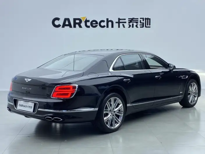 Bentley Flying Spur 2022 Model Hybrid – фото 4