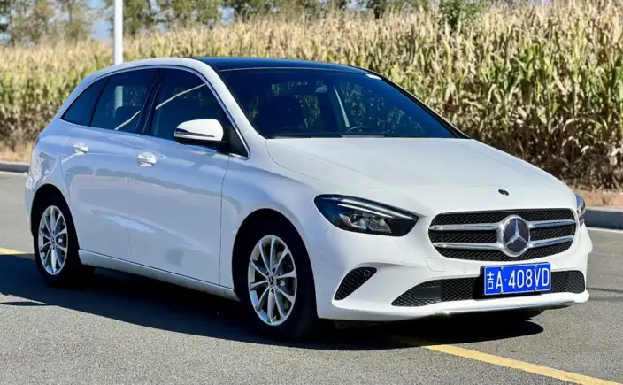 Mercedes-Benz B-Class 2020 Model B 200 Fashion Model – фото 3