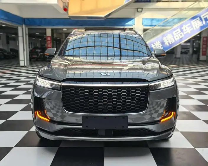 Li Auto ONE 2021 Model Extended Range 6 seat Edition – фото 2