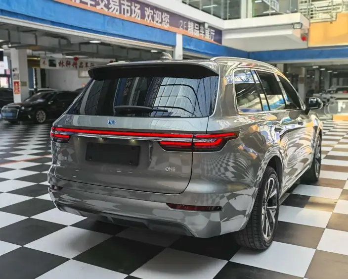 Li Auto ONE 2021 Model Extended Range 6 seat Edition – фото 6