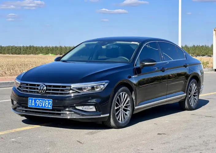 Volkswagen Magotan 2020 Model 380TSI DSG Luxury Model – фото 1