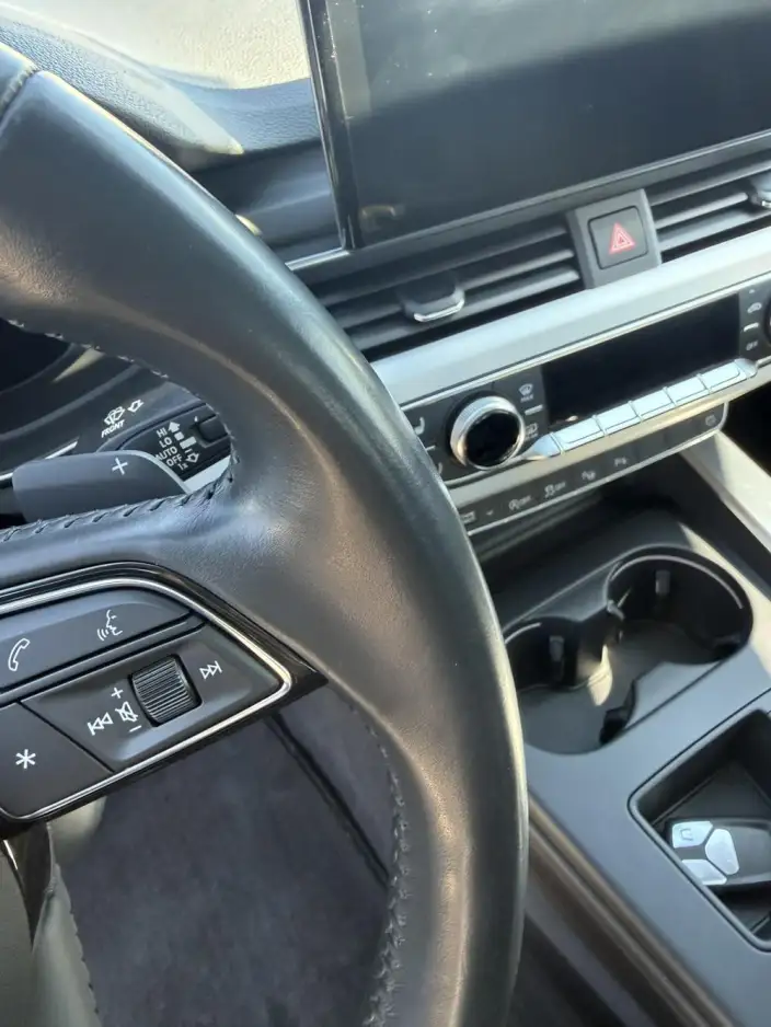 Audi A4 L 2022 Model 40 TFSI Luxury Dynamic Model – фото 8
