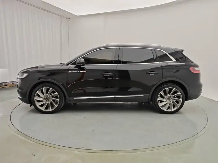 Nautilus 2021 Model 2.7T 4WD Zunyao Edition