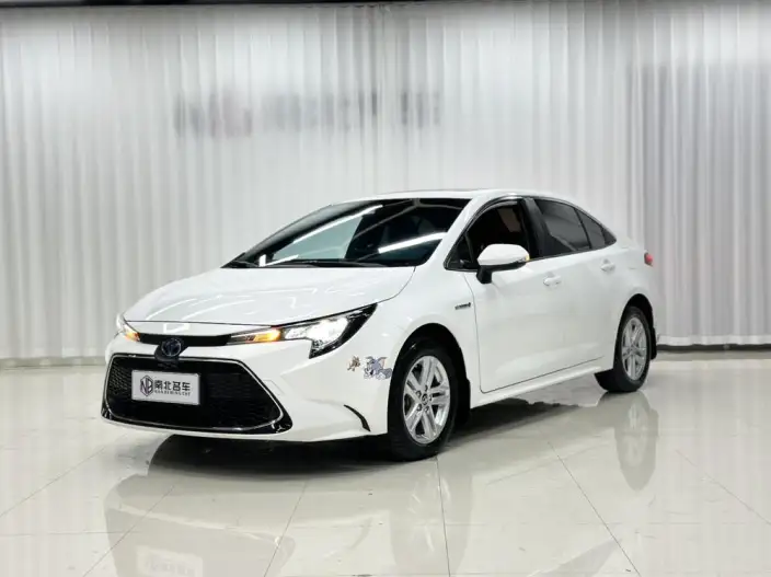 Toyota Levin 2022 Model Hybrid 1.8H E-CVT Deluxe Edition – фото 1