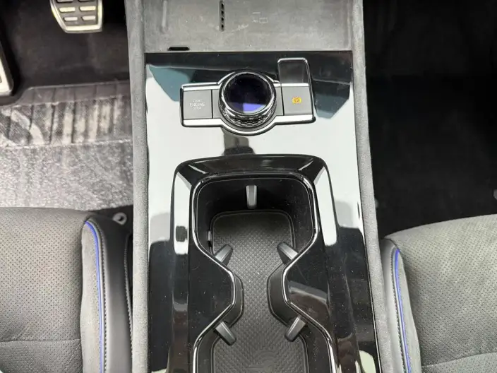 Volkswagen Tiguan L 2024 Model Pro 380TSI 4WD R-Line Zhizun Edition – фото 9