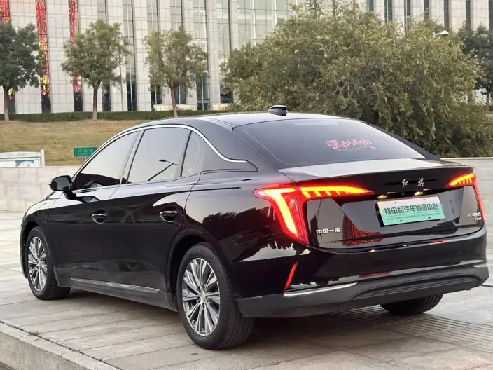 Hongqi E-QM5 2023 Model 560KM PLUS Edition 140kW