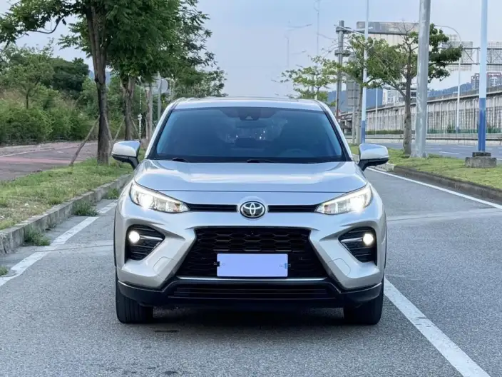 Toyota Wildlander 2022 Model 2.0L 4WD Luxury PLUS Edition – фото 2