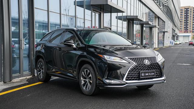 Lexus RX 2020 Facelift 300 2WD Elite – фото 3