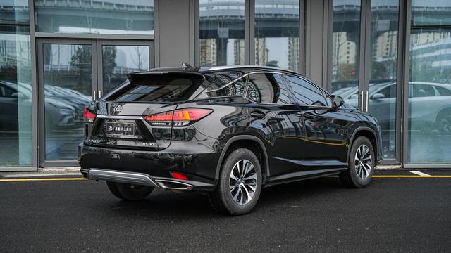 Lexus RX 2020 Facelift 300 2WD Elite – фото 4