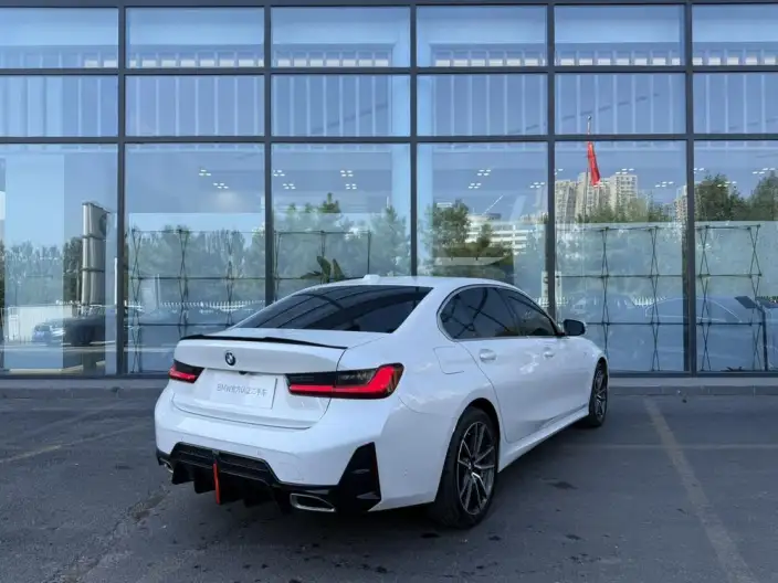 BMW 3 Series 2023 Model 325Li M Sports Set – фото 5