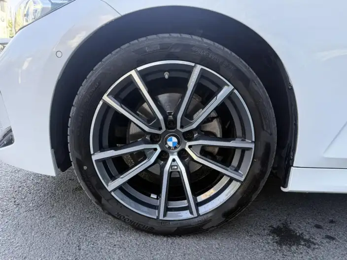 BMW 3 Series 2023 Model 325Li M Sports Set – фото 6