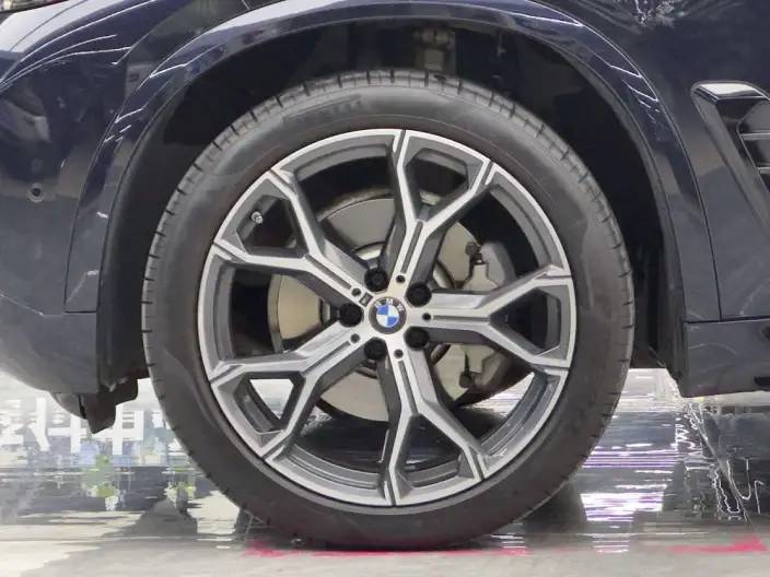 BMW X5 2025 Model xDrive30Li Exclusive Model M Sports Night Set – фото 6