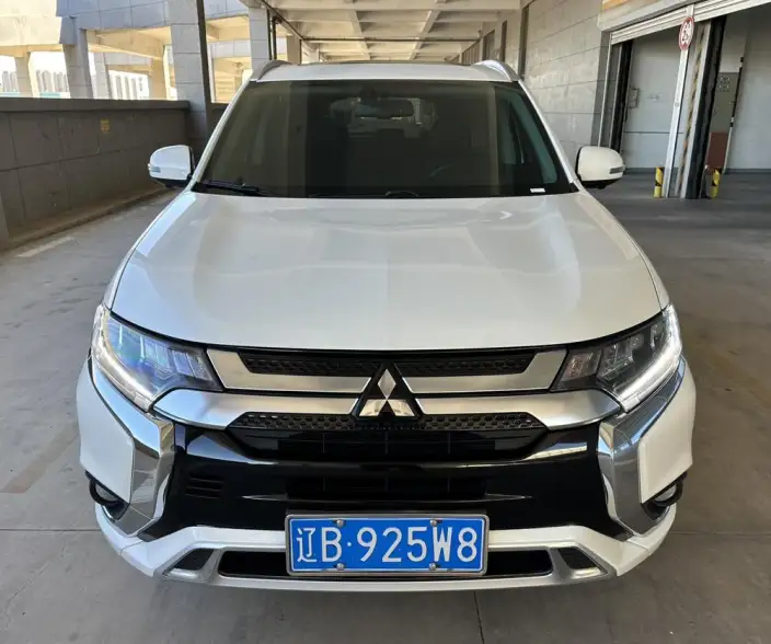 Mitsubishi Outlander 2021 Model 2.4L 4WD Enjoy Edition 7 seat