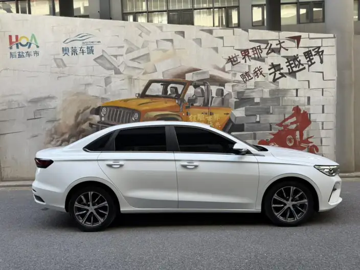 Geely Emgrand 2022 Model No. 4 Gen 1.5L CVT Flagship Model – фото 7