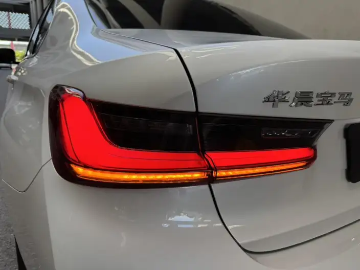 BMW 3 Series 2023 Model 320i M Sports Set – фото 9
