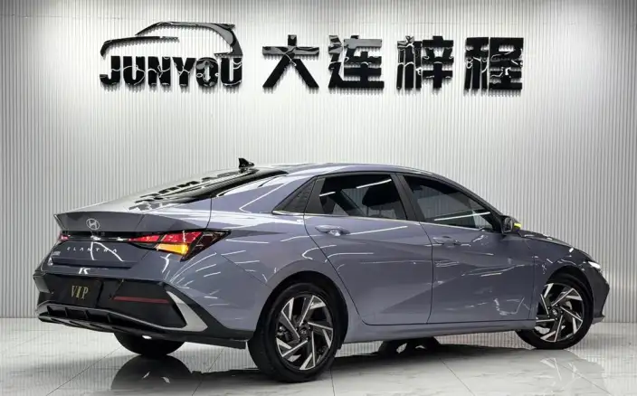Hyundai Ioniq 2023 Model 1.5L CVT GLX Elite Edition – фото 7