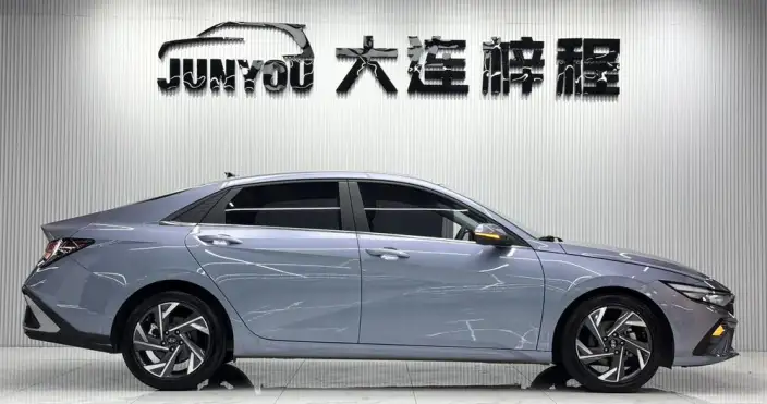 Hyundai Ioniq 2023 Model 1.5L CVT GLX Elite Edition – фото 8
