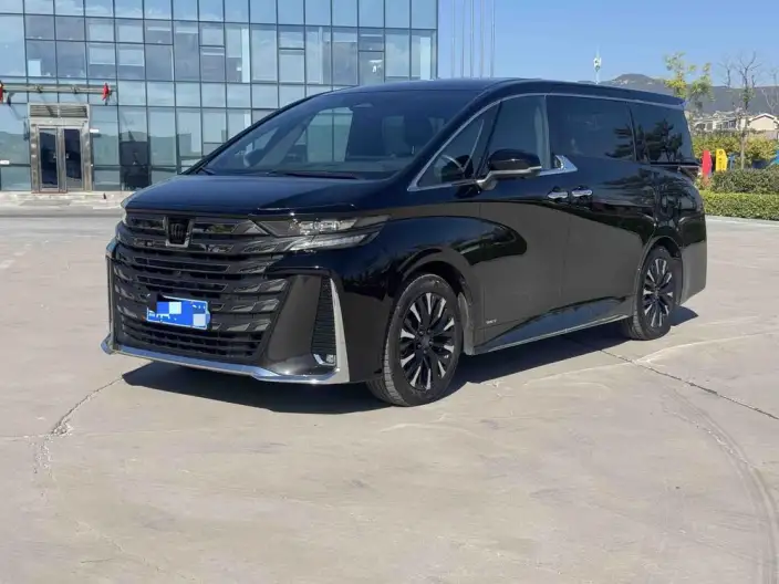 Vellfire 2024 Model 2.5L Automatic 4WD 7 seat Parallel Imported – фото 1