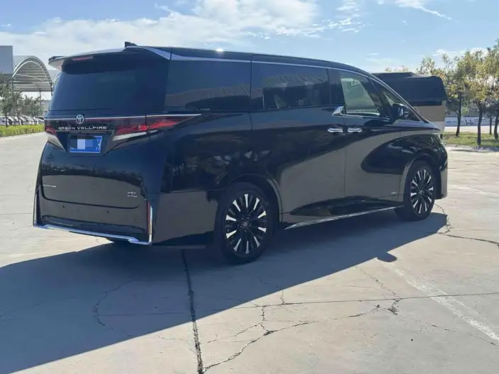 Vellfire 2024 Model 2.5L Automatic 4WD 7 seat Parallel Imported – фото 7