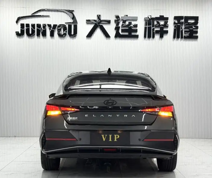 Hyundai Ioniq 2023 Model 1.5L CVT GLX Elite Edition – фото 6