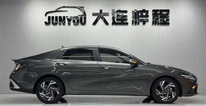 Hyundai Ioniq 2023 Model 1.5L CVT GLX Elite Edition – фото 8
