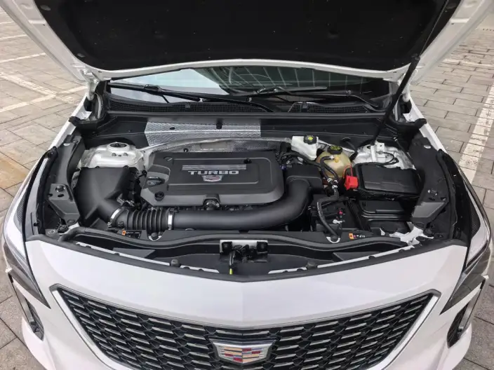 Cadillac XT4 2020 Model Facelift 28T 2WD Tech Model – фото 8
