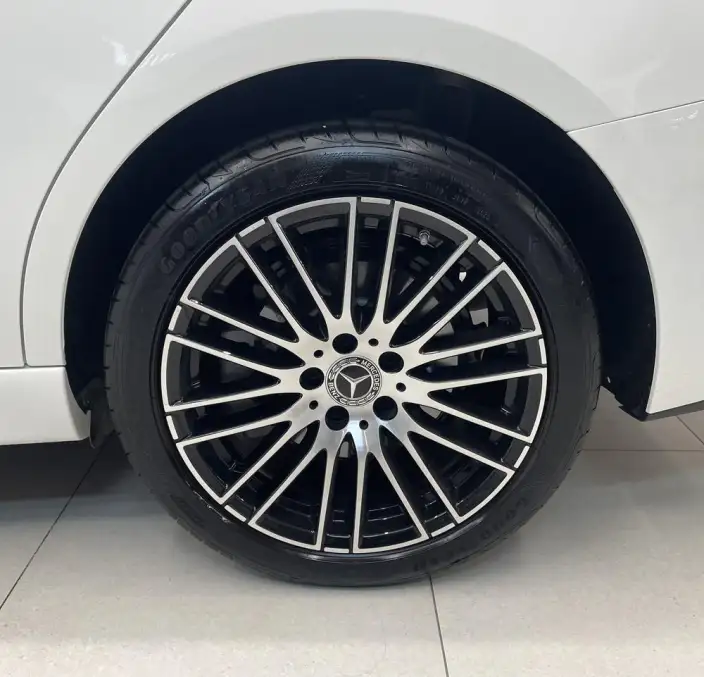 Mercedes-Benz C-Class 2026 Model C 260 L Sports sedan – фото 9