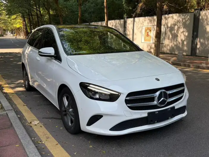Mercedes-Benz B-Class 2020 Model B 200 Dynamic Model – фото 3
