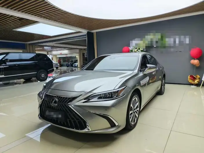 Lexus ES 2022 Model 200 Superior Edition