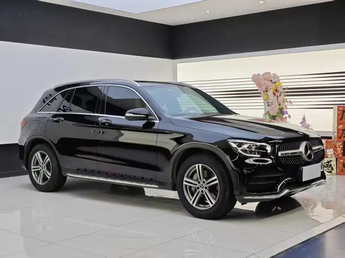 Mercedes-Benz GLC 2020 Model GLC 260 L 4MATIC Luxury Model – фото 3
