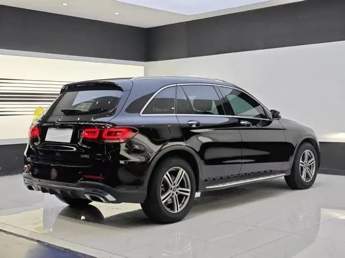 Mercedes-Benz GLC 2020 Model GLC 260 L 4MATIC Luxury Model – фото 6