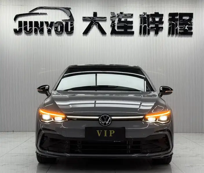 Volkswagen Golf 2023 Model 280TSI DSG R-Line Lite – фото 2