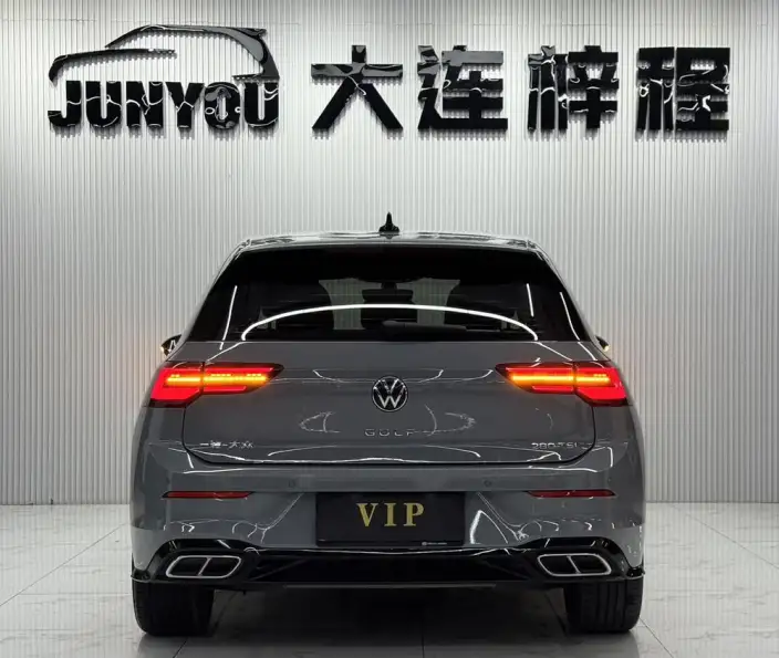 Volkswagen Golf 2023 Model 280TSI DSG R-Line Lite – фото 6