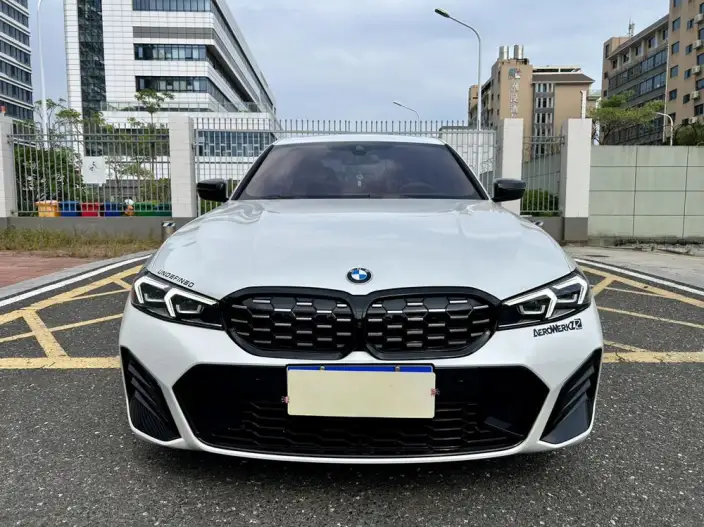 BMW 3 Series 2023 Model 325Li M Sports Night Set – фото 2