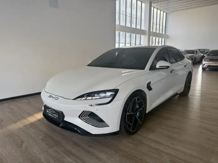 BYD Seal 2022 Model 700KM Long Battery Life Pro Rear Drive Edition