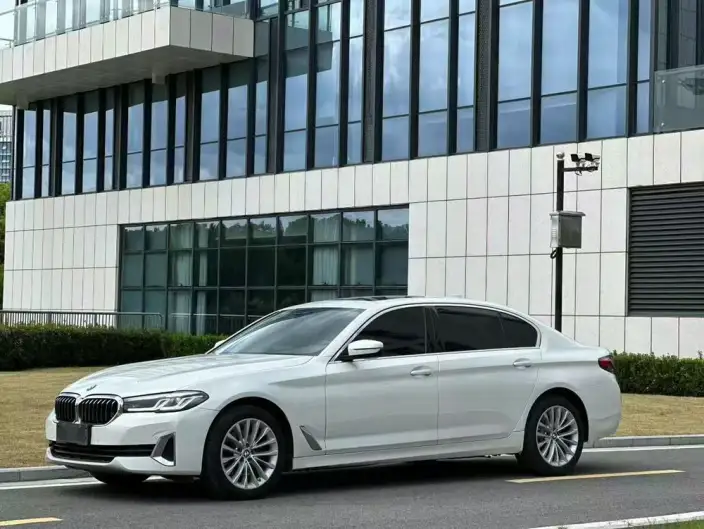BMW 5 Series 2021 Model 525Li Luxury Set – фото 1