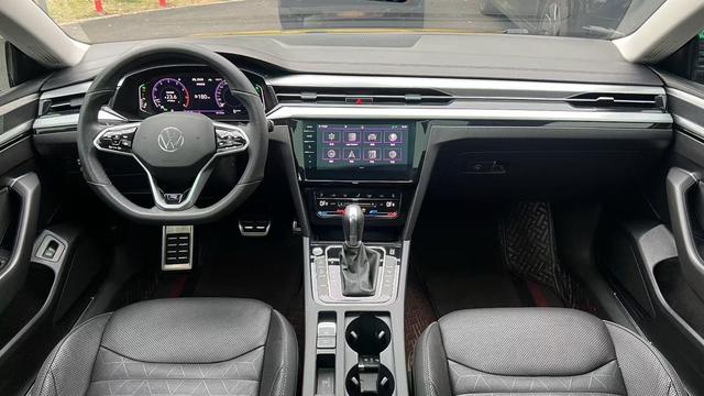 Volkswagen CC 2021 380TSI Eye-Catching – фото 5