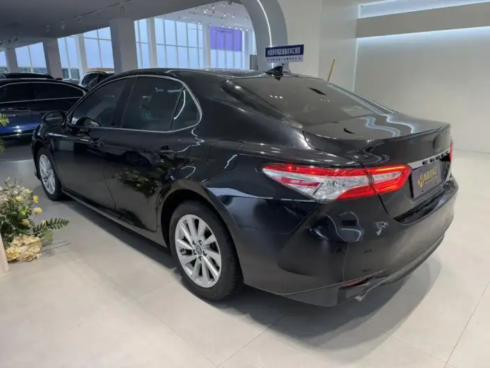 Toyota Camry 2021 Model 2.0G Deluxe Edition – фото 4