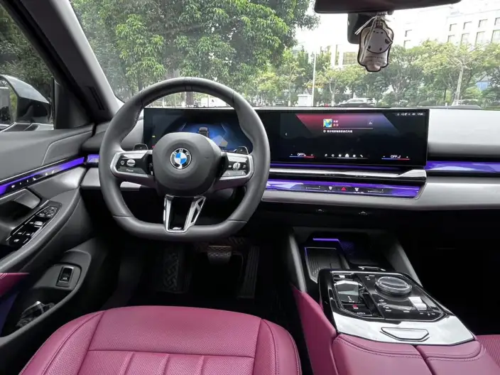 BMW 5 Series 2025 Model Facelift 525Li M Sports Set – фото 10