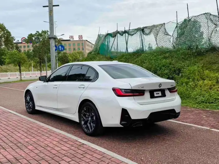 BMW 3 Series 2025 Model 330Li M Sports Night Set – фото 4