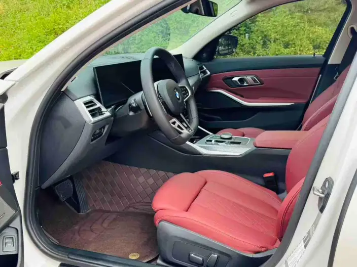 BMW 3 Series 2025 Model 330Li M Sports Night Set – фото 8