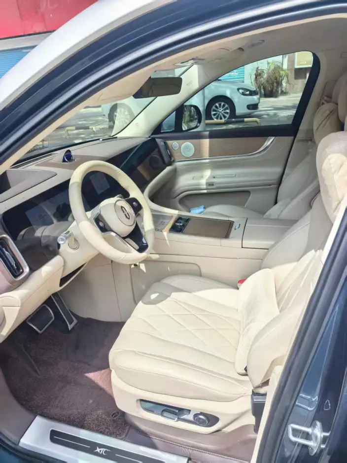 Aito M9 2024 Model Extended Range Ultra VI seat Edition – фото 10