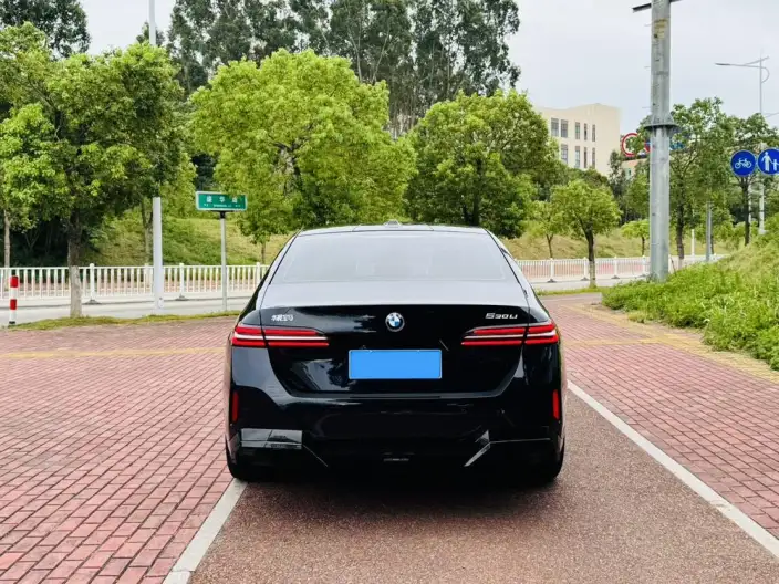 BMW 5 Series 2025 Model Facelift 530Li Leading Model M Sports Set – фото 5