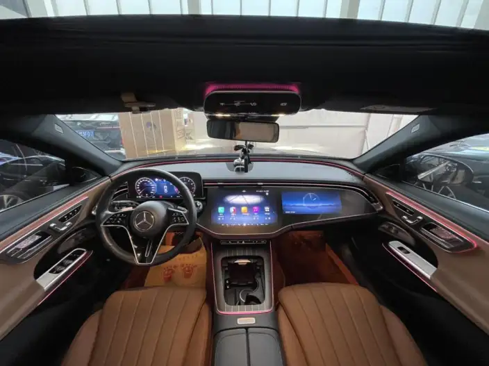 Mercedes-Benz E-Class 2024 Model E 300 L Luxury Model sedan – фото 9