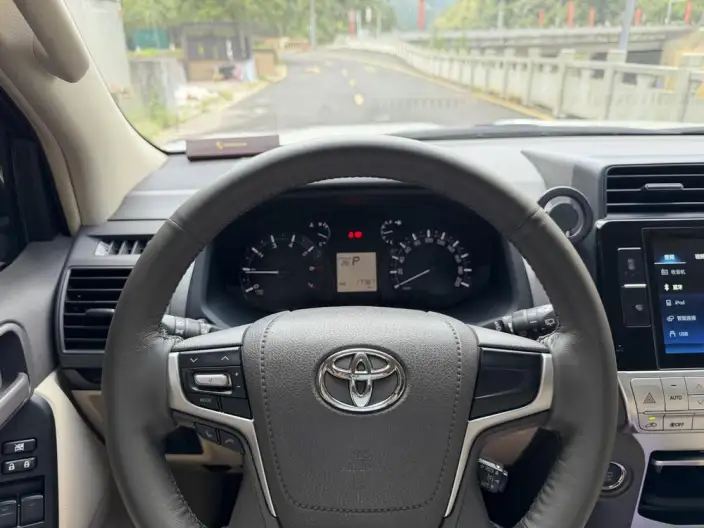 Prado import0 2023 Model 4.0L Automatic 4WD 7 seat Parallel Imported – фото 8